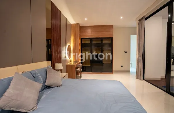 image LUXURIOUS MODERN VILLA DI JANTUNG CANGGU – LANGKAH KE PANTAI, DIKELILINGI LIFESTYLE SPOT BERKELAS! (7)