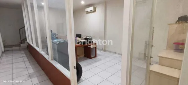 image RUKO 3 LANTAI FULLY-FURNISHED DI BUMI SEMPAJA (2)