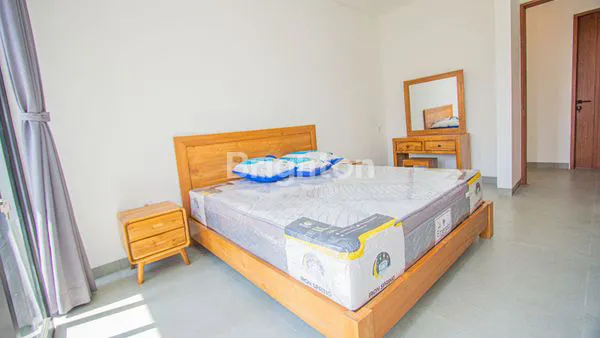 image RUMAH SEMI VILLA 2 LANTAI FULL FURNISHED (6)