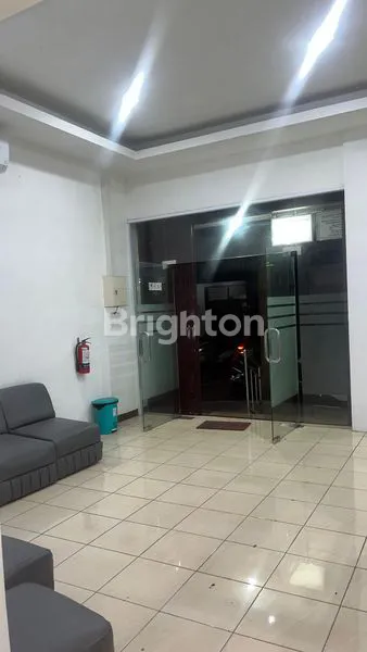 image RUMAH 2 LANTAI, LOKASI PUSAT KOTA (5)