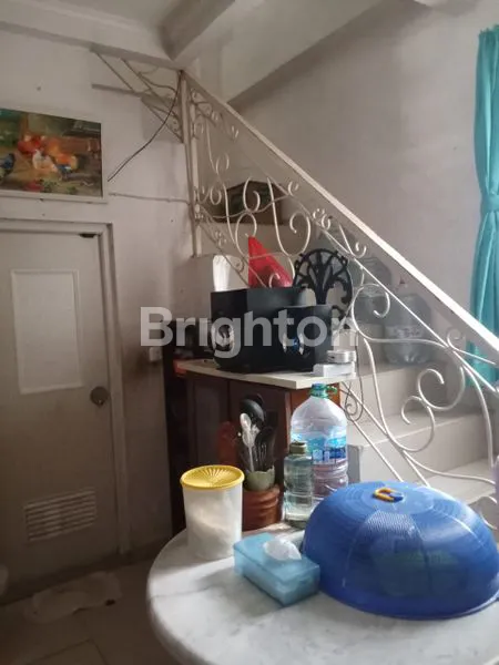 image RUKO 3 1/2 LANTAI DI DEPOK (3)