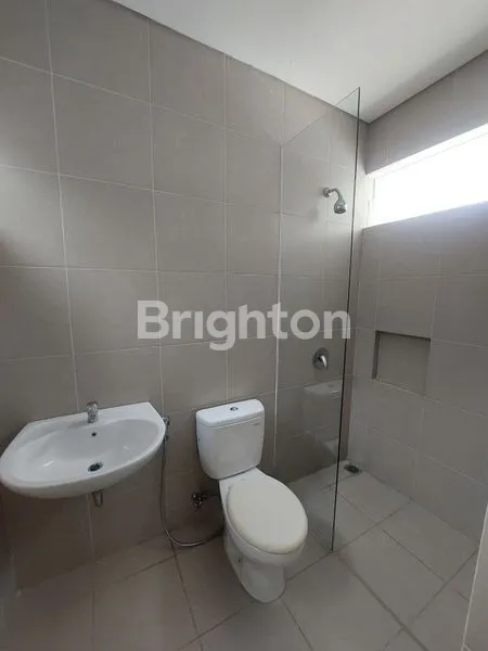 image RUMAH SIAP HUNI THE GREENLAKE CITRALAND (8)