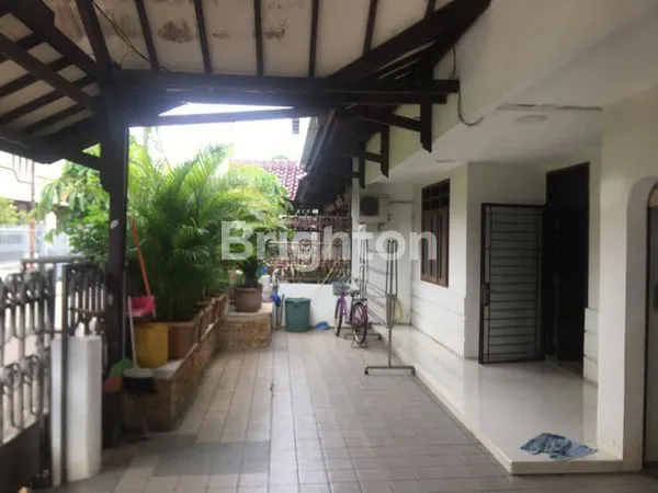 image RUMAH SIAP HUNI DI TAMAN KOTA JAKARTA BARAT (1)