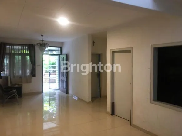 image RUMAH SIAP HUNI DI TAMAN KOTA JAKARTA BARAT (2)