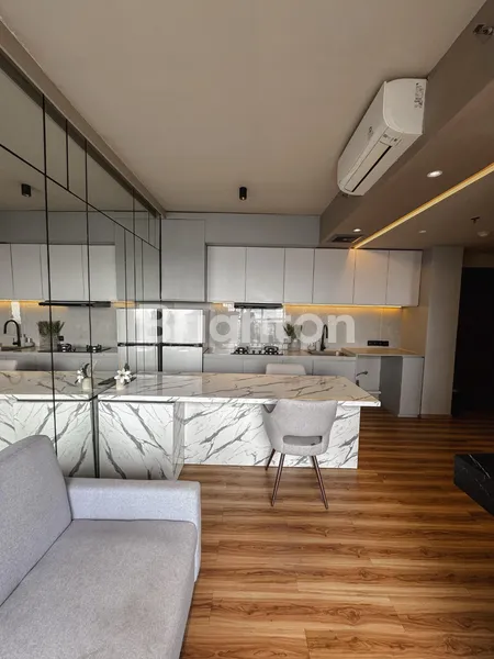 image APARTEMEN WATERPLACE TOWER A LANTAI 25 FULL FURNISH PAKUWON INDAH SURABAYA BARAT  (4)