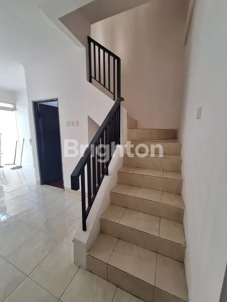 image DIJUAL RUMAH RENOV SIAP HUNI DI PARK RESIDENCE – TAMAN SURYA 5, PEGADUNGAN, KALIDERES, JAKARTA BARAT (3)