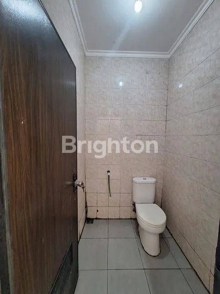 image DIJUAL RUMAH RENOV SIAP HUNI DI PARK RESIDENCE – TAMAN SURYA 5, PEGADUNGAN, KALIDERES, JAKARTA BARAT (7)