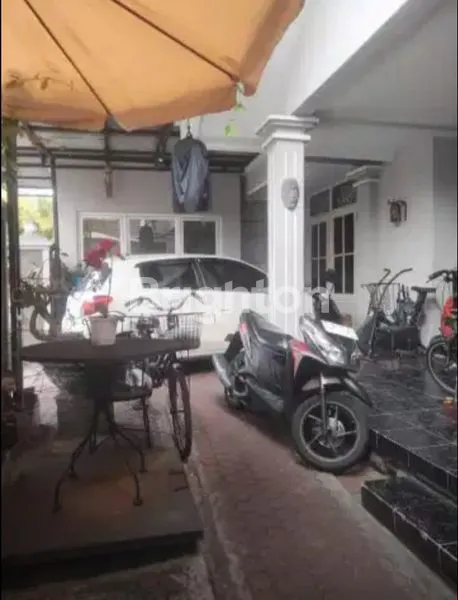 image RUMAH 2 LANTAI SIAP HUNI PERUMAHAN MANYAR TOMPOTIKA DEKAT UNIVERSITAS UNAIR AIRLANGGA ITS SEKOLAH PETRA (4)