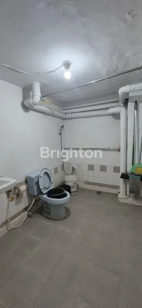 image RUMAH 3 LANTAI, TAMAN COSMOS (6)