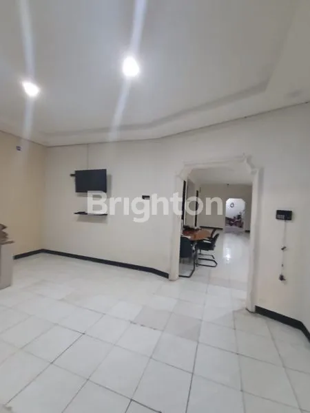 image TEMPAT USAHA BENGKEL MOBIL JL I GUSTI NGURAH RAI DUREN SAWIT JAKARTA TIMUR  (3)