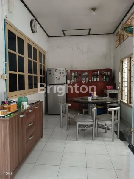 image DIJUAL RUMAH LAMA TERAWAT DI PUSAT KOTALAMA SURABAYA (2)