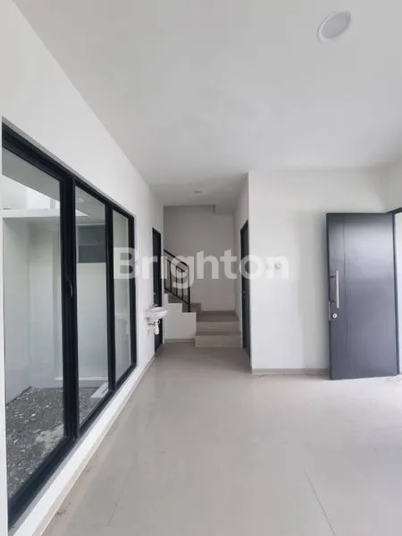 image DIJUAL/SEWA RUMAH MINIMALIS DI EASTERN PARK RESIDENCE SUKOLILO SURABAYA TIMUR (2)