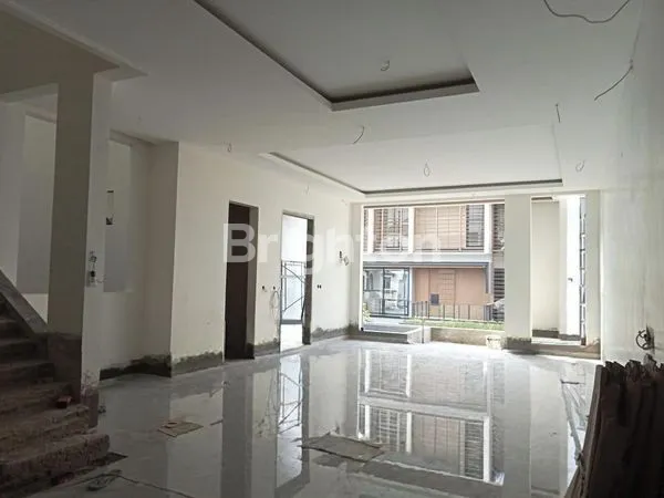 image RUMAH BARU 4 LANTAI DI PERMATA BUANA DEKAT PURI JAKARTA BARAT  (7)