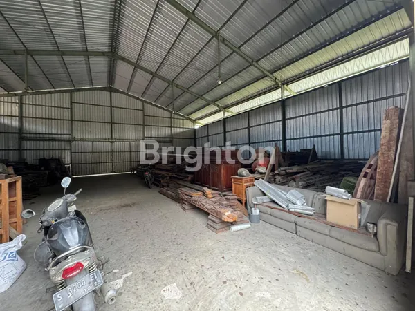 image TANAH + BANGUNAN KOMERSIAL DI RAYA MASTRIP KARANGPILANG !! (5)