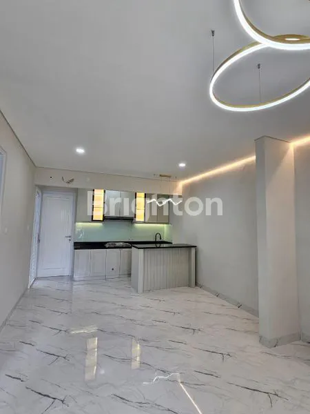 image RUMAH MINIMALIS DE LATINOS - BSD TANGERANG SELATAN (3)