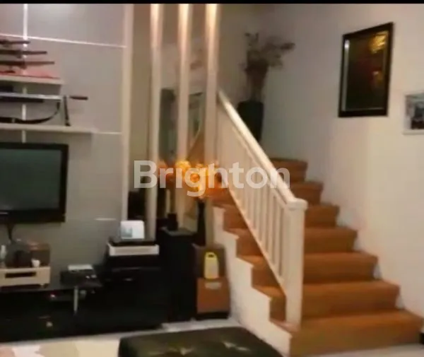 image RUMAH BESAR 2 LANTAI DI PONDOK CANDRA  HUNIAN YG BAGUS, TERAWAT DAN SIAP HUNI (16)