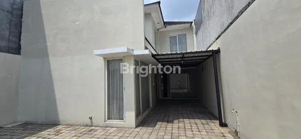 image RUMAH ROYAL RESIDENCE SURABAYA (4)