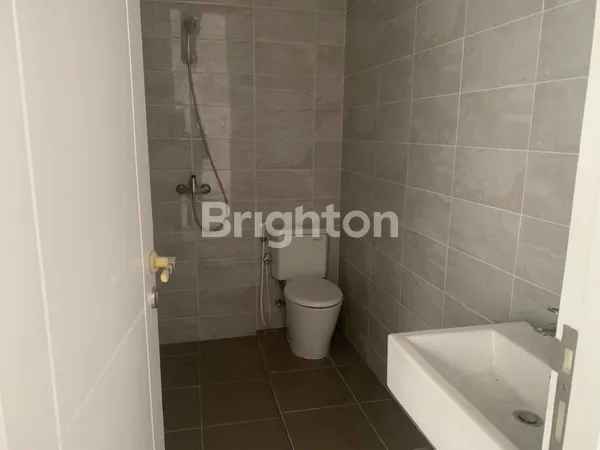 image PURI GALAXY CLUSTER TERNYAMAN 2 LANTAI SIAP HUNI DEKAT MERR (4)