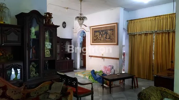 image RUMAH 2 LANTAI LT 268M² DI KEBON JERUK (6)