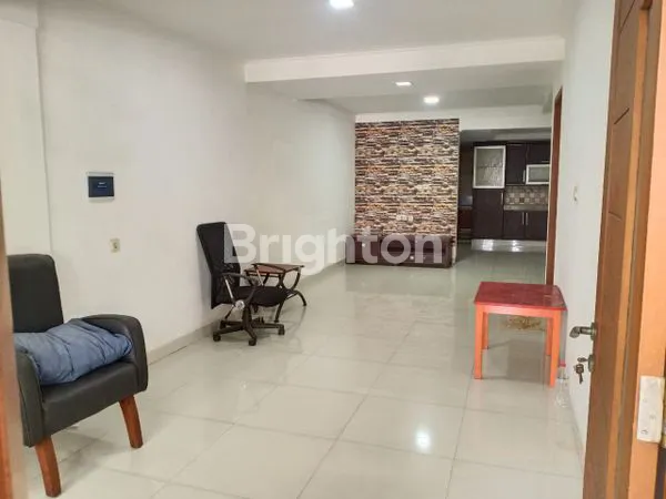 image HUNIAN STRATEGIS 5 KT DEKAT MALL MKG, KELAPA GADING (4)