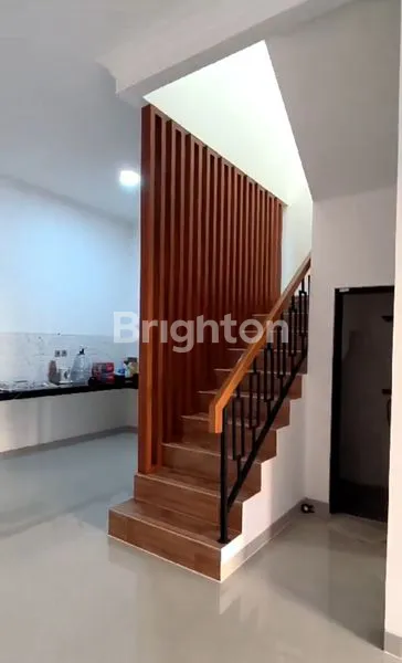 image RUMAH MEWAH 2 LANTAI DUREN SAWIT LT 149 M² SHM (4)