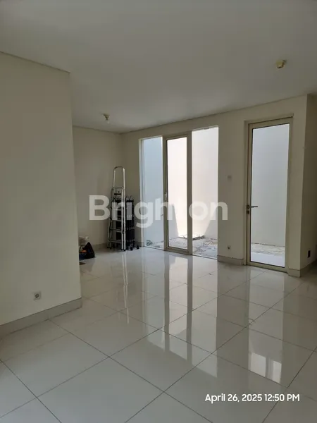 image RUMAH 2LT GRAND PAKUWON PERUMAHAN FAVORIT SURABAYA BARAT FASILITAS LENGKAP 2KT HGB UTARA TERMURAH (3)