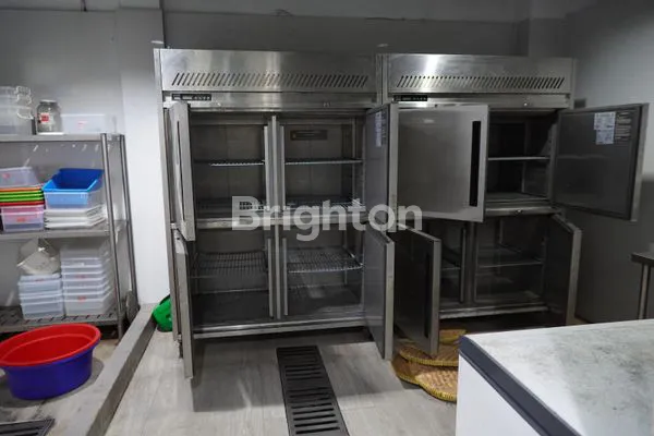 image TEMPAT USAHA EX RESTO PUSAT KOTA BANGUNAN MODERN 2 LANTAI (8)