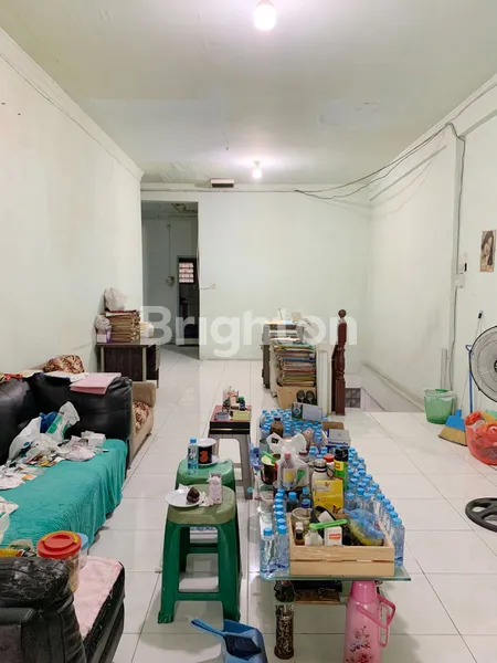 image RUMAH 2,5 TINGKAT PUSAT KOTA JLN. SERAM BARU (6)