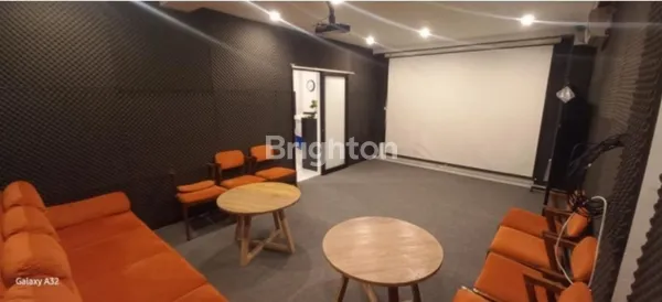 image DIJUAL / DISEWAKAN KANTOR 3 LANTAI FULLY FURNISHED DI DENPASAR BARAT (2)