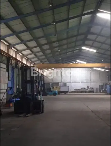 image GUDANG LUAS 6.965 M² MULTIGUNA DI KAWASAN PABRIK KADUJAYA TANGERANG (7)