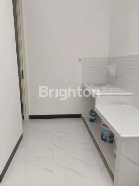 image RUMAH MODERN MULYOSARI , SUTOREJO SURABAYA 5 MENIT KE PAKUWON CITY DAN GALAXY MALL (7)