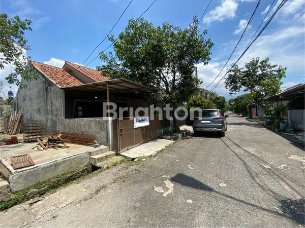 image RUMAH TERAWAT BUMI ADIPURA TANAH LUAS HARGA BAGUS MURAH (2)