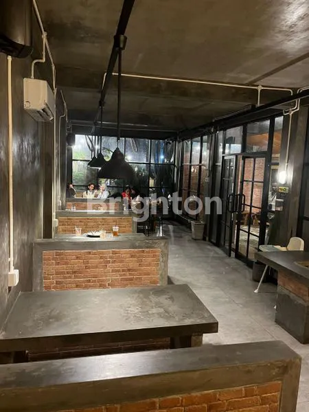 image CAFE SIAP PAKAI DI JEBRES, DEKAT UNS (7)