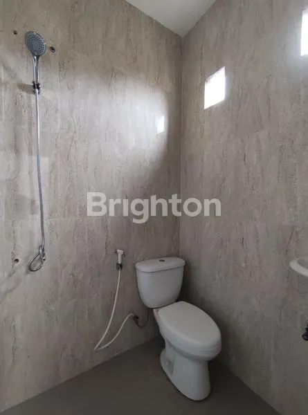 image RUMAH MINIMALIS 2 LANTAI DI PEDUNGAN (8)