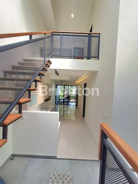 image RUMAH STRATEGIS SIAP HUNI - KENCANA LOKA BSD (8)