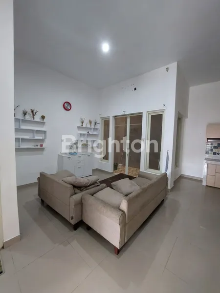 image DIJUAL / DISEWAKAN MURAH RUMAH MINIMALIS 2 LANTAI TERAWAT BAGUS SIAP HUNI BEBAS BAJIR DI PONDOK TJANDRA (2)
