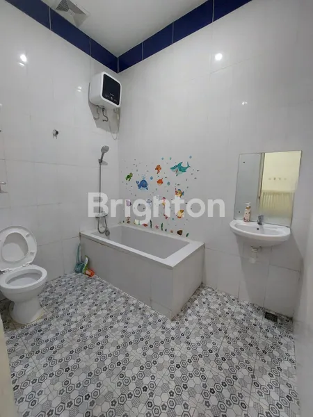 image DIJUAL / DISEWAKAN MURAH RUMAH MINIMALIS 2 LANTAI TERAWAT BAGUS SIAP HUNI BEBAS BAJIR DI PONDOK TJANDRA (8)