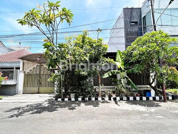 image RUMAH MANYAR KERTOARJO KERTAJAYA SURABAYA TERAWAT, ROW JALAN 3 MOBIL (1)