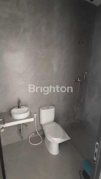 image RUMAH BARU 2 LANTAI BAGUS SIAP HUNI DI LEBAK KAMAR TIDUR 3+1 HANYA 1.6MAN (6)