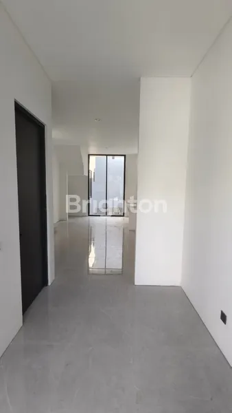 image RUMAH BARU 2 LANTAI SIAP HUNI DI LEBAK ARUM LUAS TANAH 122 HANYA 1,6MAN (4)