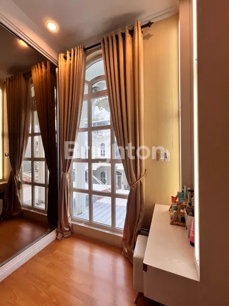 image RUMAH VILLA (3)