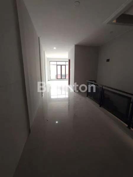 image DI SEWAKAN RUKO BRAND NEW 3 LANTAI DI GADING MAS BARAT KELAPA GADING (5)