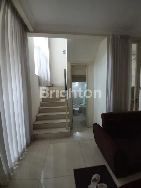 image RUMAH MEWAH BARU FURNISH PAKUWON CITY DEKAT BOULEVARD (7)