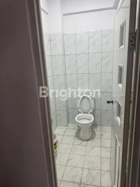 image DI JUAL RUMAH SIAP HUNI DI JEMBATAN LIMA JAKARTA BARAT (6)