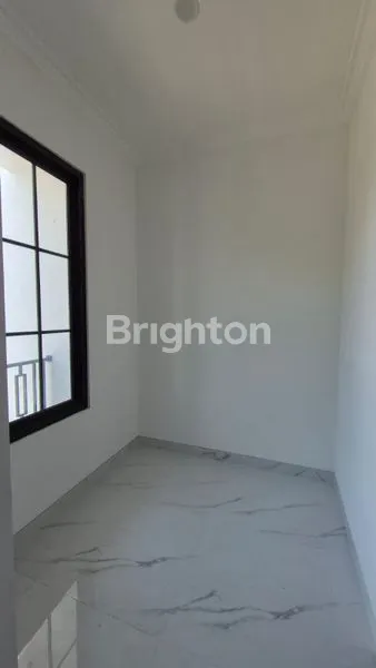 image DISKON 100JT! RUMAH MINIMALIS ARAYA DI BOULEVARD (3)