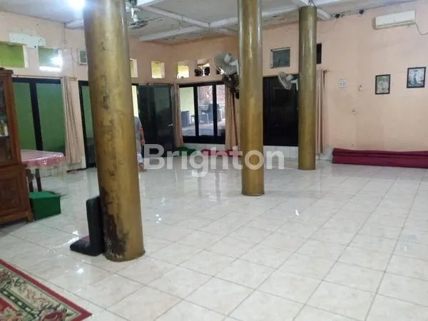 image RUMAH PINGGIR JALAN BISA UNTUK GUDANG DI TAPOS DEPOK (5)