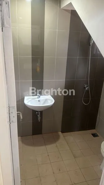 image RUMAH CLUSTER RIVIERA GADING SERPONG (4)