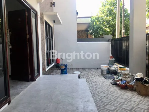 image HUNIAN 2 LANTAI FULL RENOV GRAHA SANTOSO REGENCY, SIAP HUNI DEKAT MERR NIRWANA EKSEKUTIF STIKOM (8)