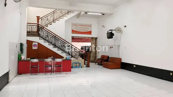 image RAYA KERTAJAYA EX SHOWROOM COCOK KANTOR / BANK STRATEGIS TENGAH KOTA  (2)