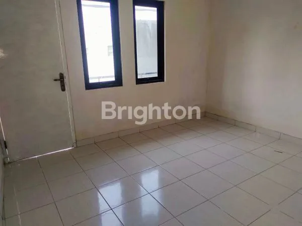image RUMAH MINIMALIS 2LT 2KT SIAP HUNI DI SUNTER JAKARTA UTARA (7)